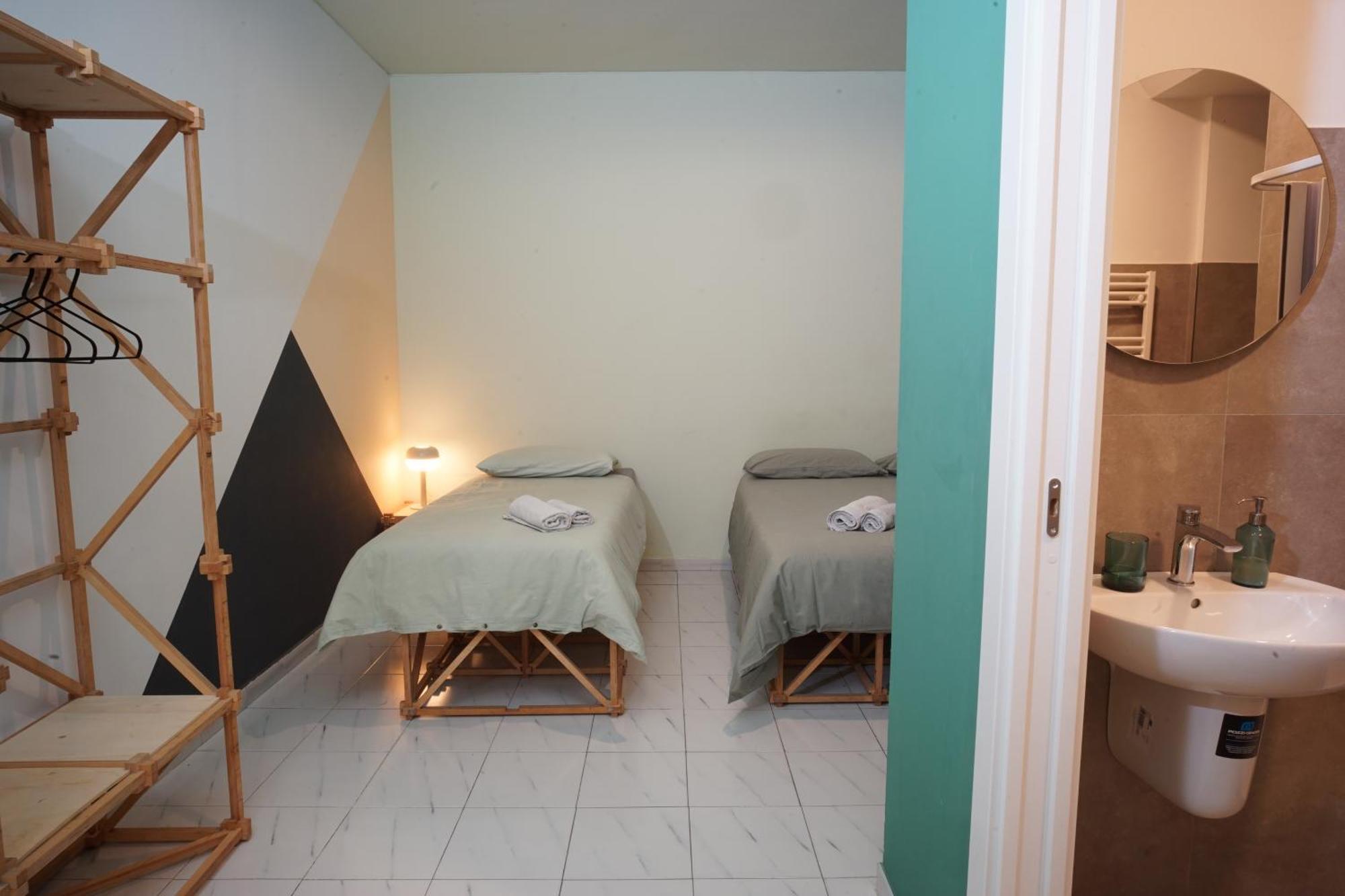 Casa Base Hotel Bari Luaran gambar